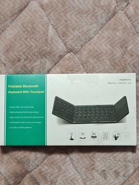 Foldable Bluetooth Keyboard with Touchpad - Black